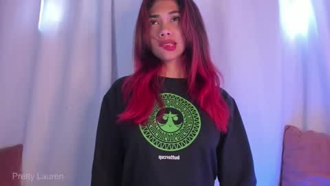 Snapshot of laurenn__1 chatting on 11/18/25, 03:38 Lauren online show from 11/18/25, 03:38