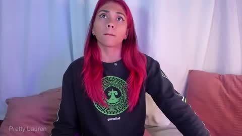 Snapshot of laurenn__1 chatting on 02/27/26, 01:49 Lauren online show from 02/27/26, 01:49