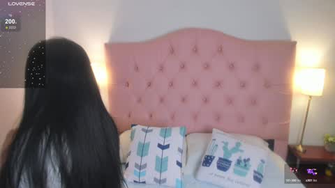 laurenn_smitth online show from 01/28/25, 12:32