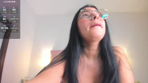 laurenn_smitth online show from 02/18/25, 07:09
