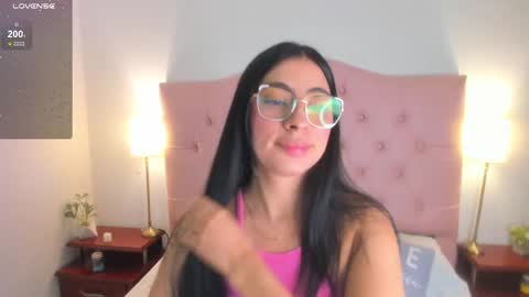 laurenn_smitth online show from 02/21/25, 12:39