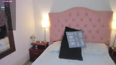 laurenn_smitth online show from 02/28/25, 03:37