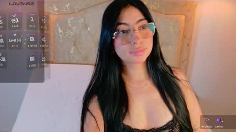 laurenn_smitth online show from 10/18/25, 01:12