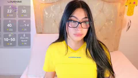 Snapshot of laurenn_smitth chatting on 06/27/26, 01:06 laurenn_smitth online show from 06/27/26, 01:06