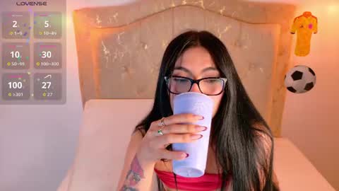 Snapshot of laurenn_smitth chatting on 07/08/26, 12:53 laurenn_smitth online show from 07/08/26, 12:53