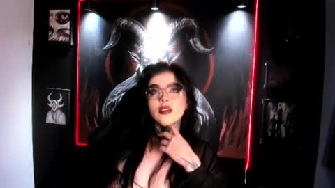 Snapshot of laurenrousexx chatting on 07/24/26, 10:19 LAUREN INDEPENDENT MODEL HELP ME REACH 100 LIKES PLS online show from 07/24/26, 10:19
