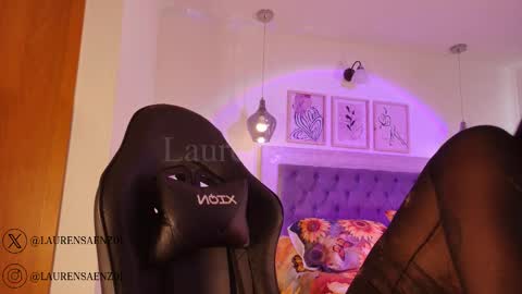 Snapshot of laurensaenz chatting on 01/10/26, 12:07 Lauren Saenz online show from 01/10/26, 12:07