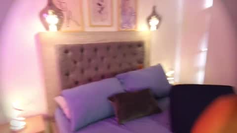 Snapshot of laurensaenz chatting on 05/22/26, 12:00 Lauren Saenz online show from 05/22/26, 12:00
