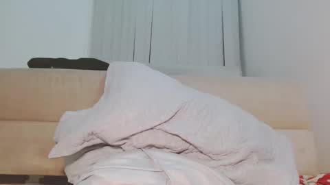 Snapshot of laurensmith122 chatting on 03/15/26, 09:37 LAUREN SMITH online show from 03/15/26, 09:37