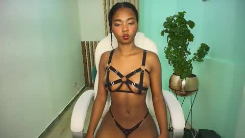 Lauren  online show from 02/21/25, 10:26