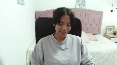 laurent online show from 01/19/25, 02:25