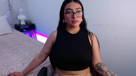 Snapshot of laurent_brm chatting on 04/22/26, 04:48 Laurent online show from 04/22/26, 04:48