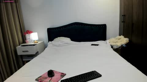 daniela angel     online show from 03/08/25, 05:07