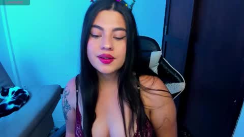 Snapshot of laurenth_foxy chatting on 02/17/26, 03:40 lau online show from 02/17/26, 03:40