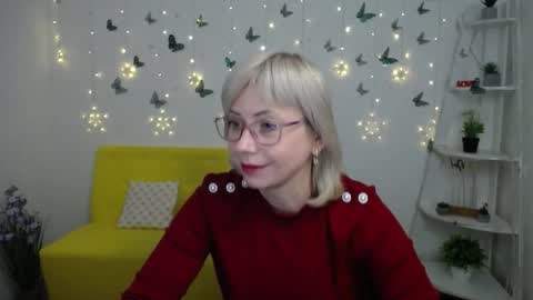 Snapshot of laurenwishy chatting on 02/22/26, 05:55 Lauren online show from 02/22/26, 05:55