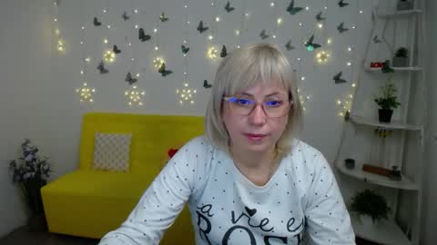 Snapshot of laurenwishy chatting on 03/02/26, 07:15 Lauren online show from 03/02/26, 07:15