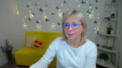 Snapshot of laurenwishy chatting on 03/09/26, 06:06 Lauren online show from 03/09/26, 06:06