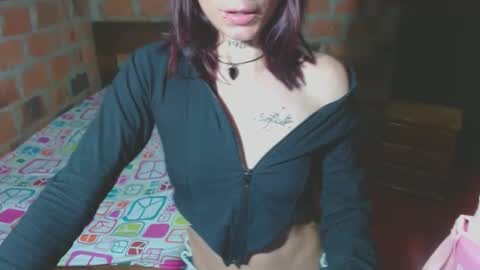 Snapshot of laurethm chatting on 01/07/25, 06:48 laurethm online show from 01/07/25, 06:48