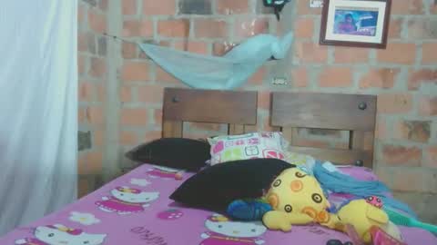 Snapshot of laurethm chatting on 02/02/25, 06:48 laurethm online show from 02/02/25, 06:48