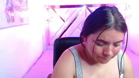 laura  online show from 05/15/26, 07:54