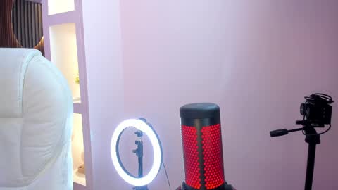 Lau Roberts online show from 03/10/25, 06:59