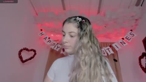 Lauu G online show from 02/04/25, 05:10