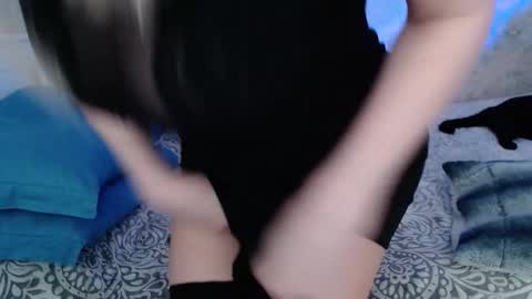 Lavena online show from 09/14/25, 07:46