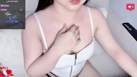 Snapshot of lavender_02 chatting on 05/06/26, 06:57 Tina online show from 05/06/26, 06:57