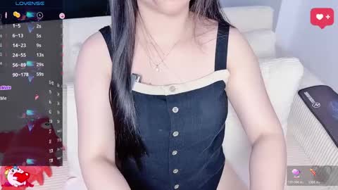 Snapshot of lavender_02 chatting on 05/16/26, 12:18 Tina online show from 05/16/26, 12:18
