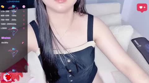 Snapshot of lavender_02 chatting on 05/16/26, 01:13 Tina online show from 05/16/26, 01:13