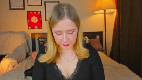 Snapshot of lavender_tender chatting on 03/28/26, 06:13 Lav online show from 03/28/26, 06:13