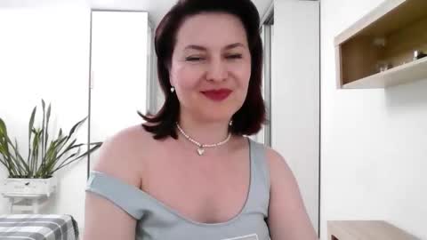 Diana  online show from 09/26/25, 05:28