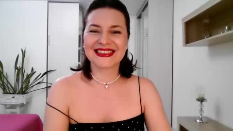 Snapshot of lavender_victoria chatting on 03/25/26, 12:55 Diana online show from 03/25/26, 12:55