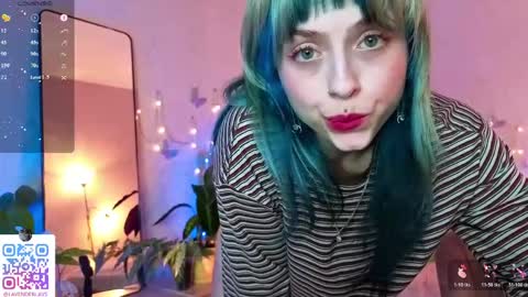 Snapshot of lavenderlav chatting on 04/30/26, 08:57 Melissa online show from 04/30/26, 08:57