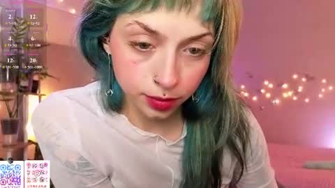 Snapshot of lavenderlav chatting on 07/10/26, 05:26 Melissa online show from 07/10/26, 05:26