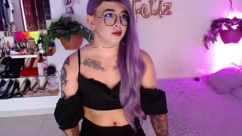 Snapshot of laveneno_ortiz07 chatting on 10/23/25, 11:35 Cristina online show from 10/23/25, 11:35