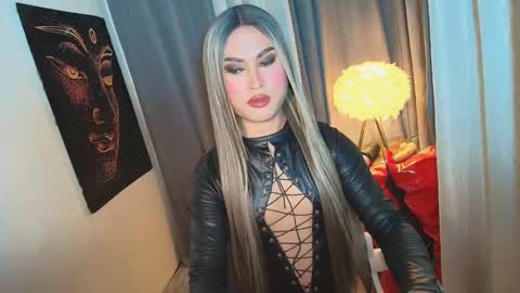 Victoria online show from 10/16/25, 07:04