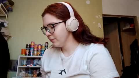 Adeline online show from 02/02/26, 09:19