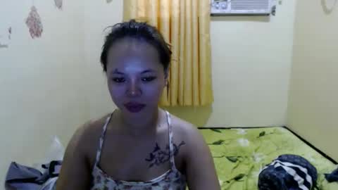 Snapshot of lavvenderr chatting on 03/24/26, 02:05 lavvenderr online show from 03/24/26, 02:05