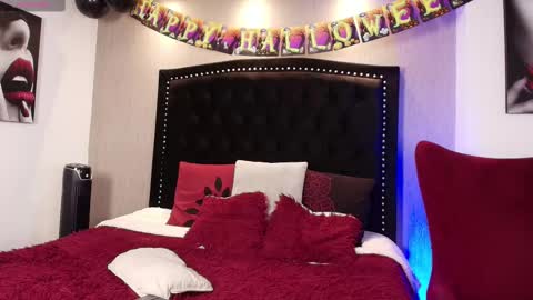 Snapshot of lawford_mike chatting on 10/08/25, 01:53 Mike online show from 10/08/25, 01:53