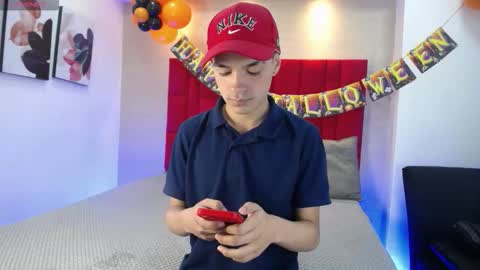 Snapshot of lawford_mike chatting on 10/12/25, 08:30 Mike online show from 10/12/25, 08:30