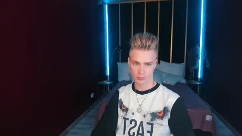 Lawrence online show from 09/22/25, 10:39