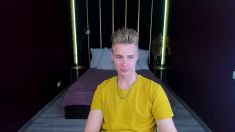 Lawrence online show from 09/26/25, 10:52