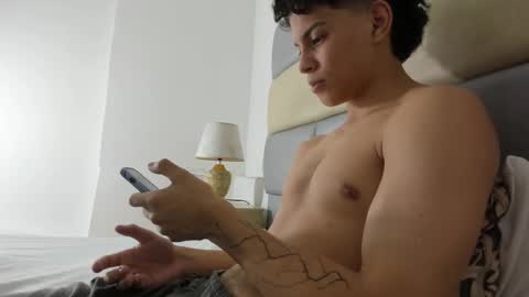 ZAmbrano online show from 02/11/25, 06:33