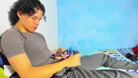 ZAmbrano online show from 09/09/25, 03:28