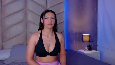 laya online show from 09/15/25, 04:23