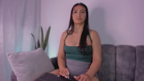 Snapshot of layadoll chatting on 04/19/26, 02:11 laya online show from 04/19/26, 02:11