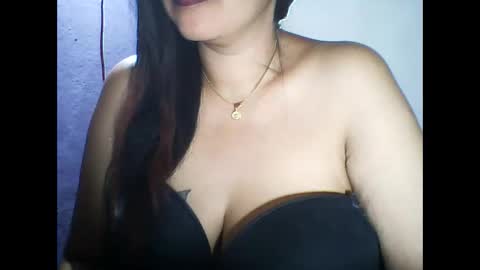 layanah12 online show from 05/06/26, 07:08