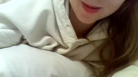 Snapshot of layannalea chatting on 12/10/24, 05:39 layannalea online show from 12/10/24, 05:39