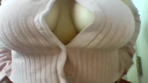 Snapshot of layannalea chatting on 03/05/25, 12:49 layannalea online show from 03/05/25, 12:49